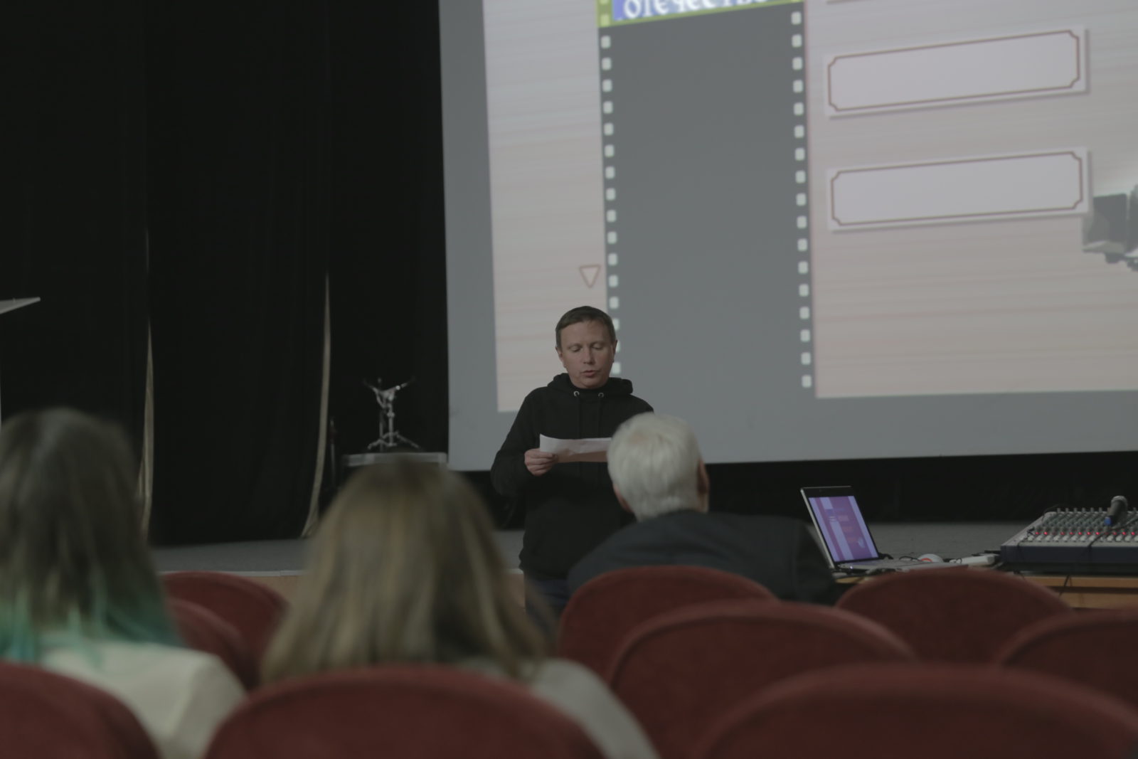 Ассоциация документального СК РФ представила  фильм Бориса Криницына в Вятском университете.